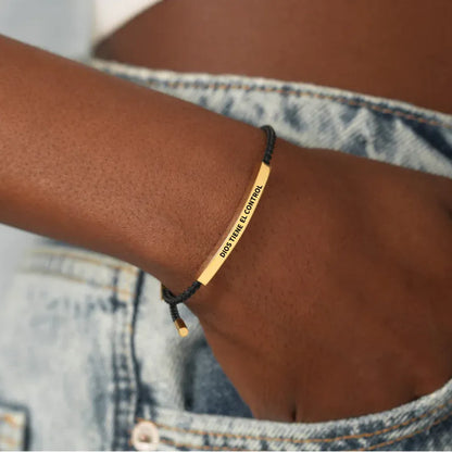PULSERA DIOS TIENE EL CONTROL-Baño de oro 18k