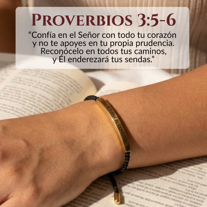 Pulsera “Dios Tiene el Control” Oro 18K |