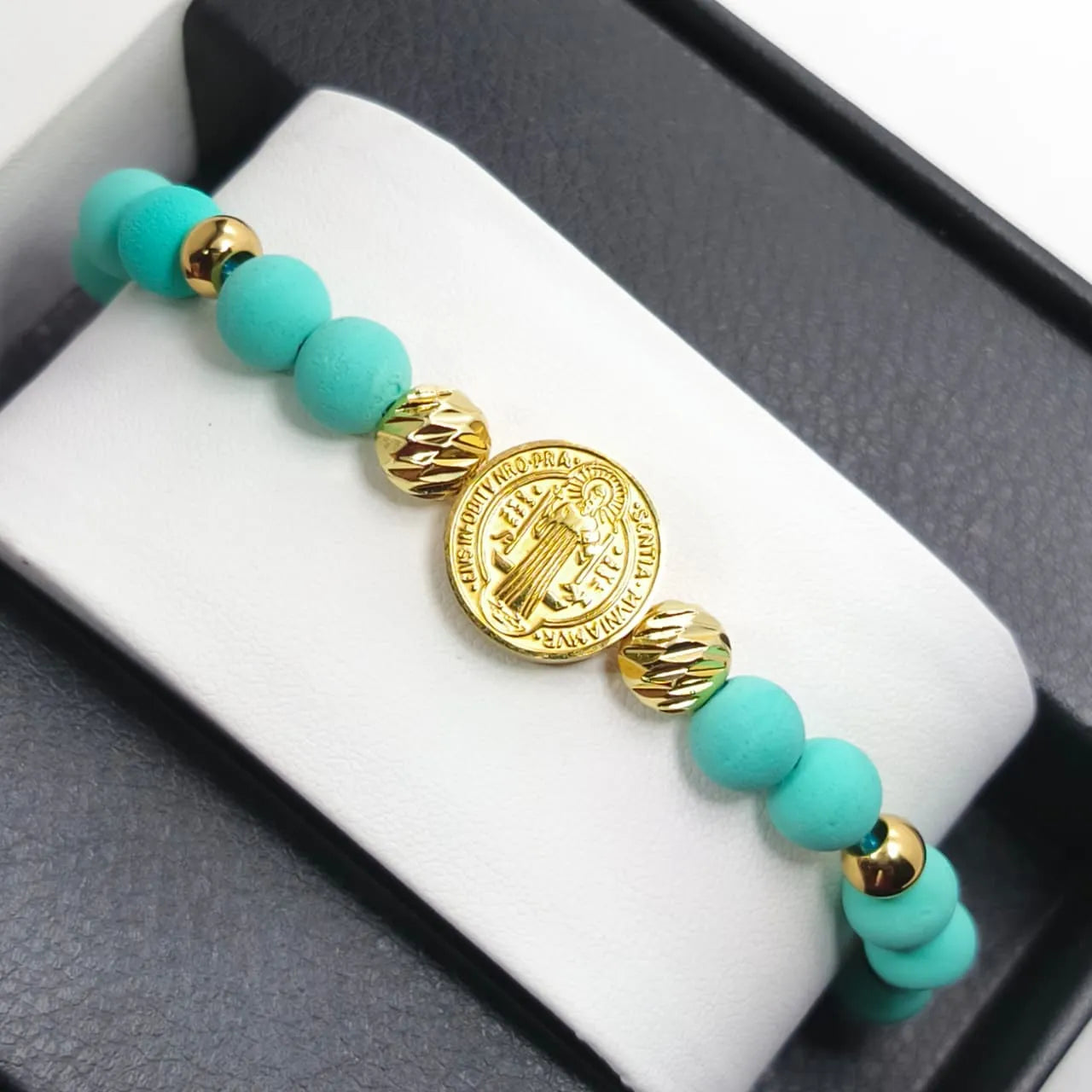 Manilla San Benito Neopreno Baño en Oro 18K