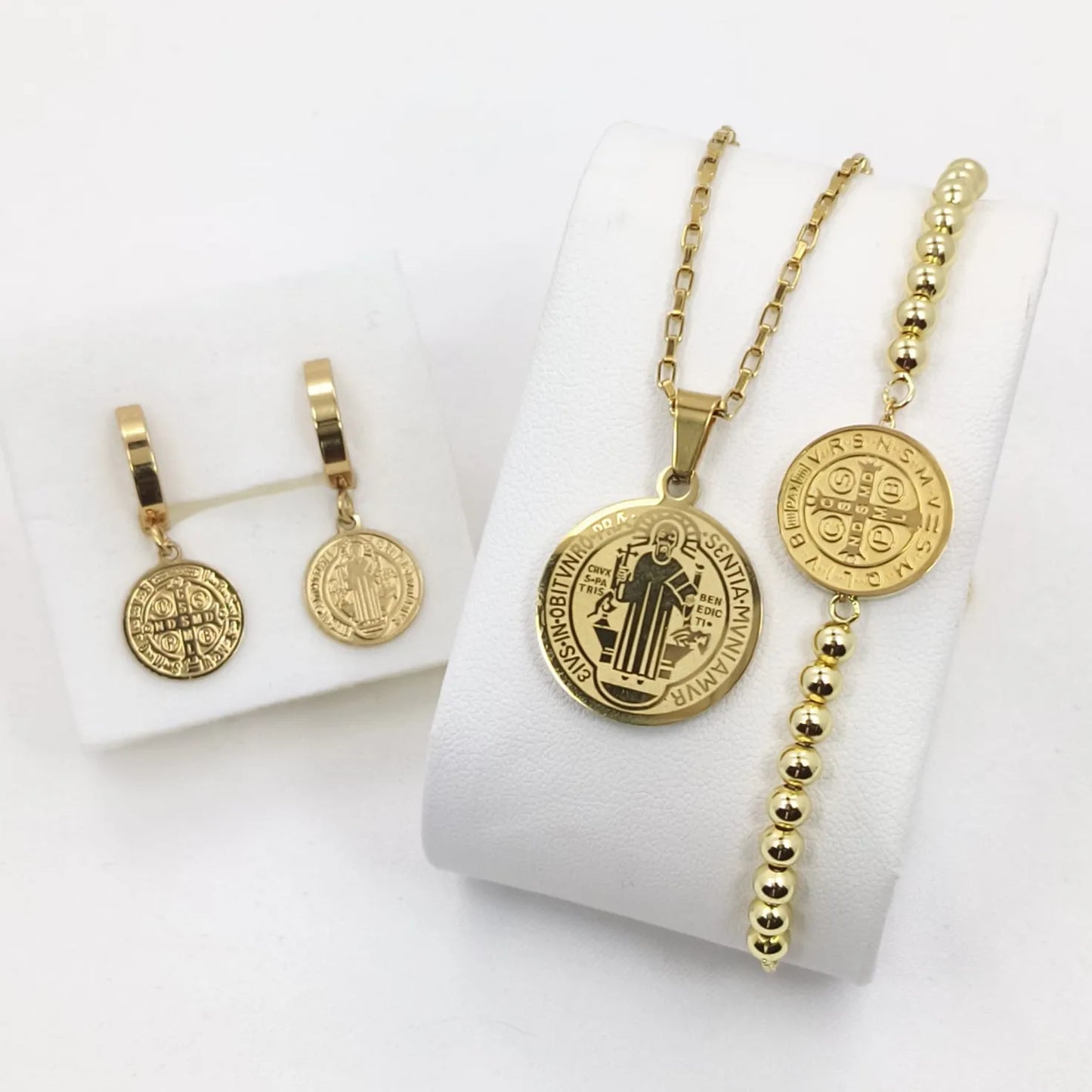 San Benito – Set Collar, Pulsera y Candongas